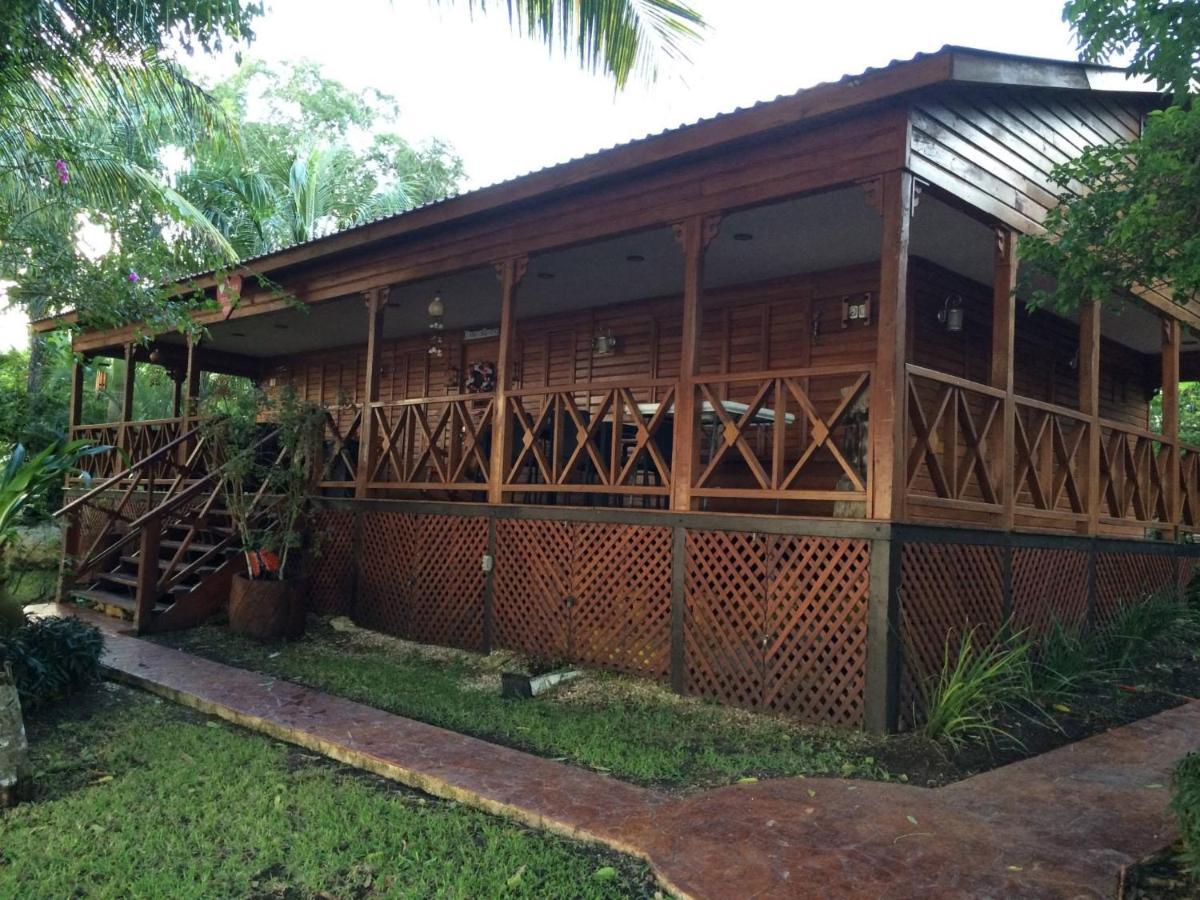 Coras Place Bacalar Lagoon Front Bagian luar foto