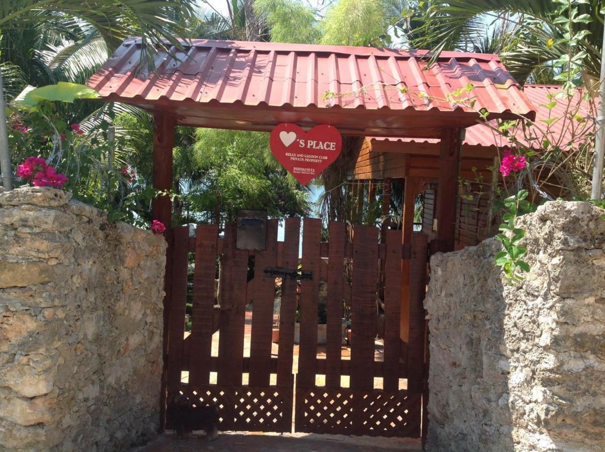 Coras Place Bacalar Lagoon Front Bagian luar foto