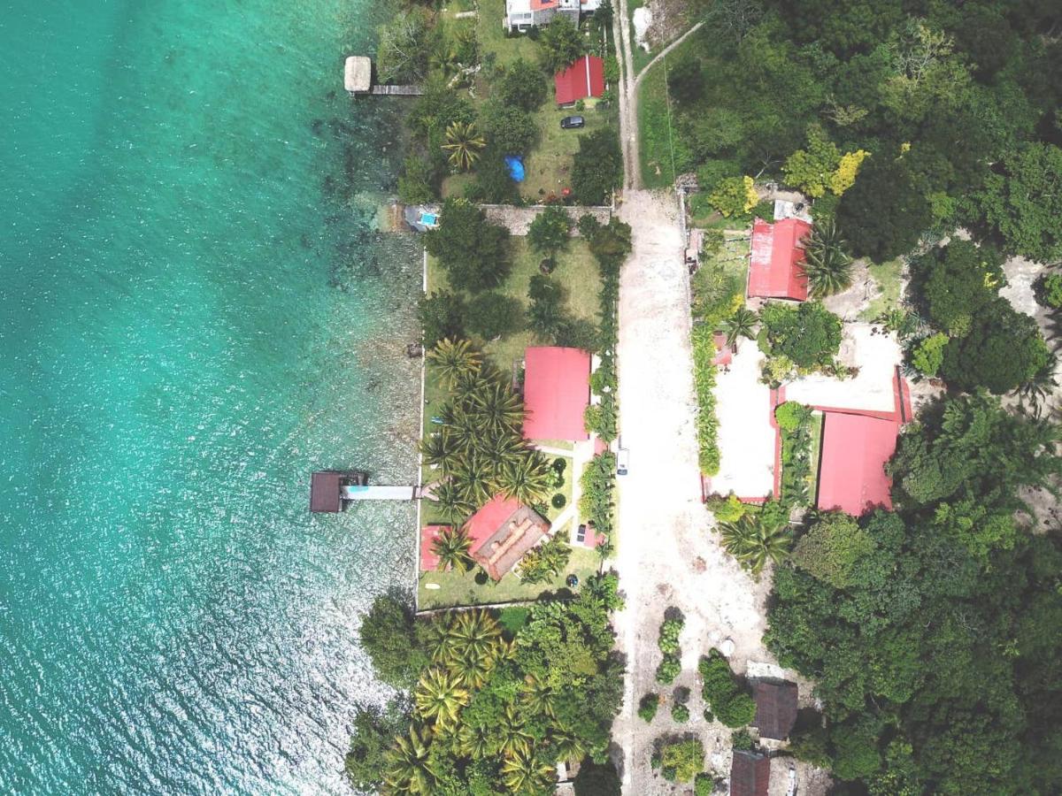Coras Place Bacalar Lagoon Front Bagian luar foto