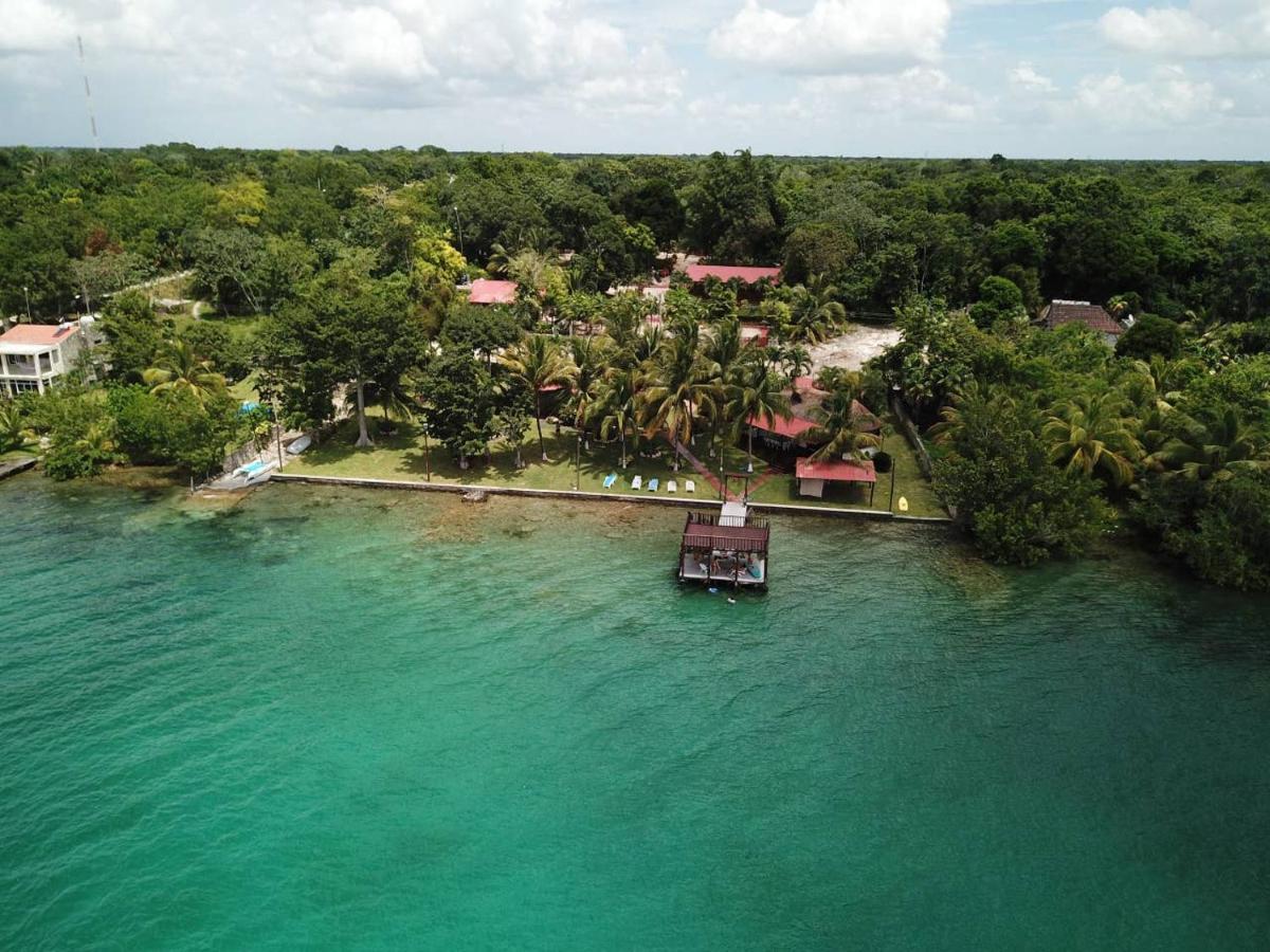 Coras Place Bacalar Lagoon Front Bagian luar foto