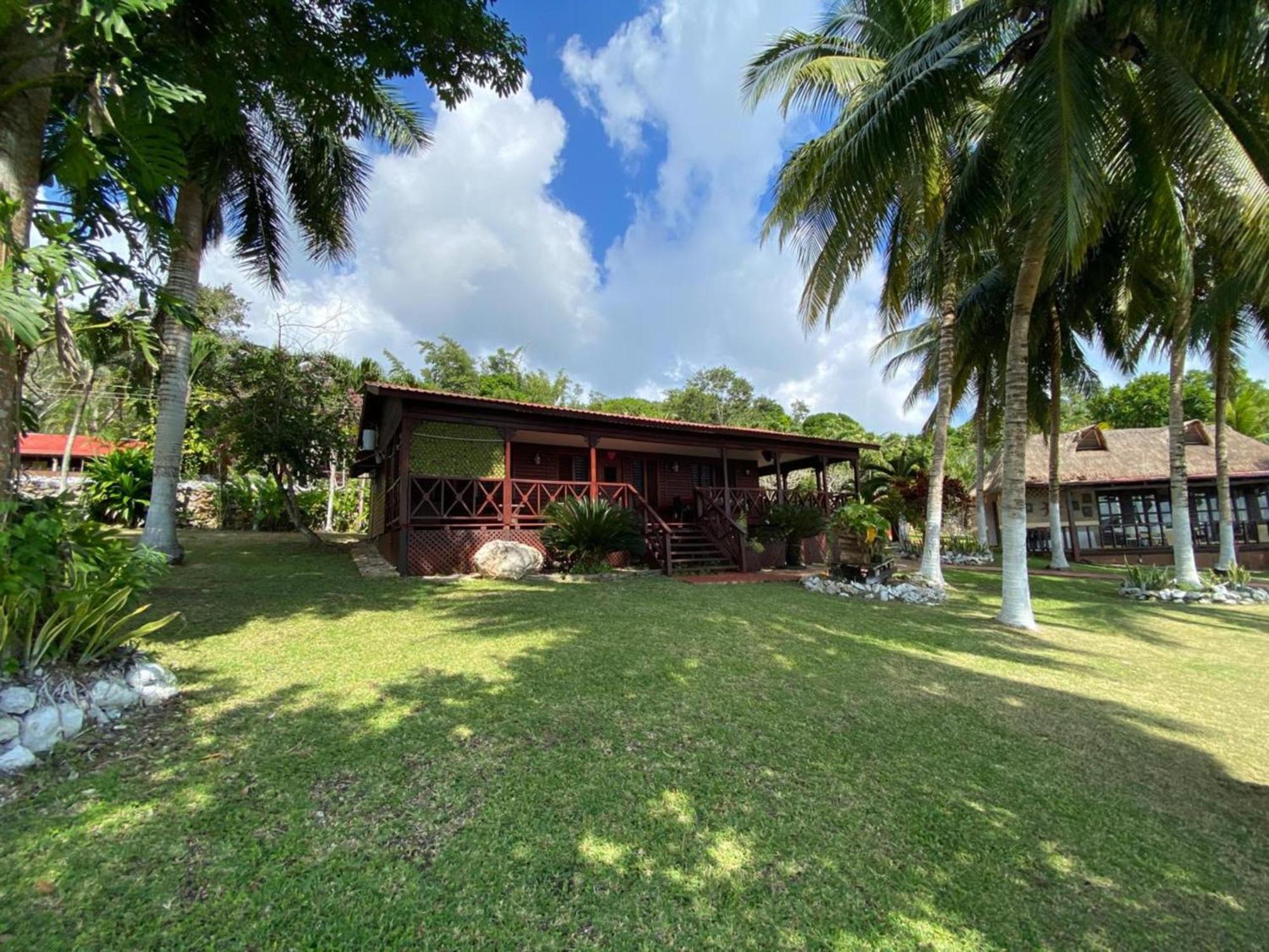 Coras Place Bacalar Lagoon Front Bagian luar foto