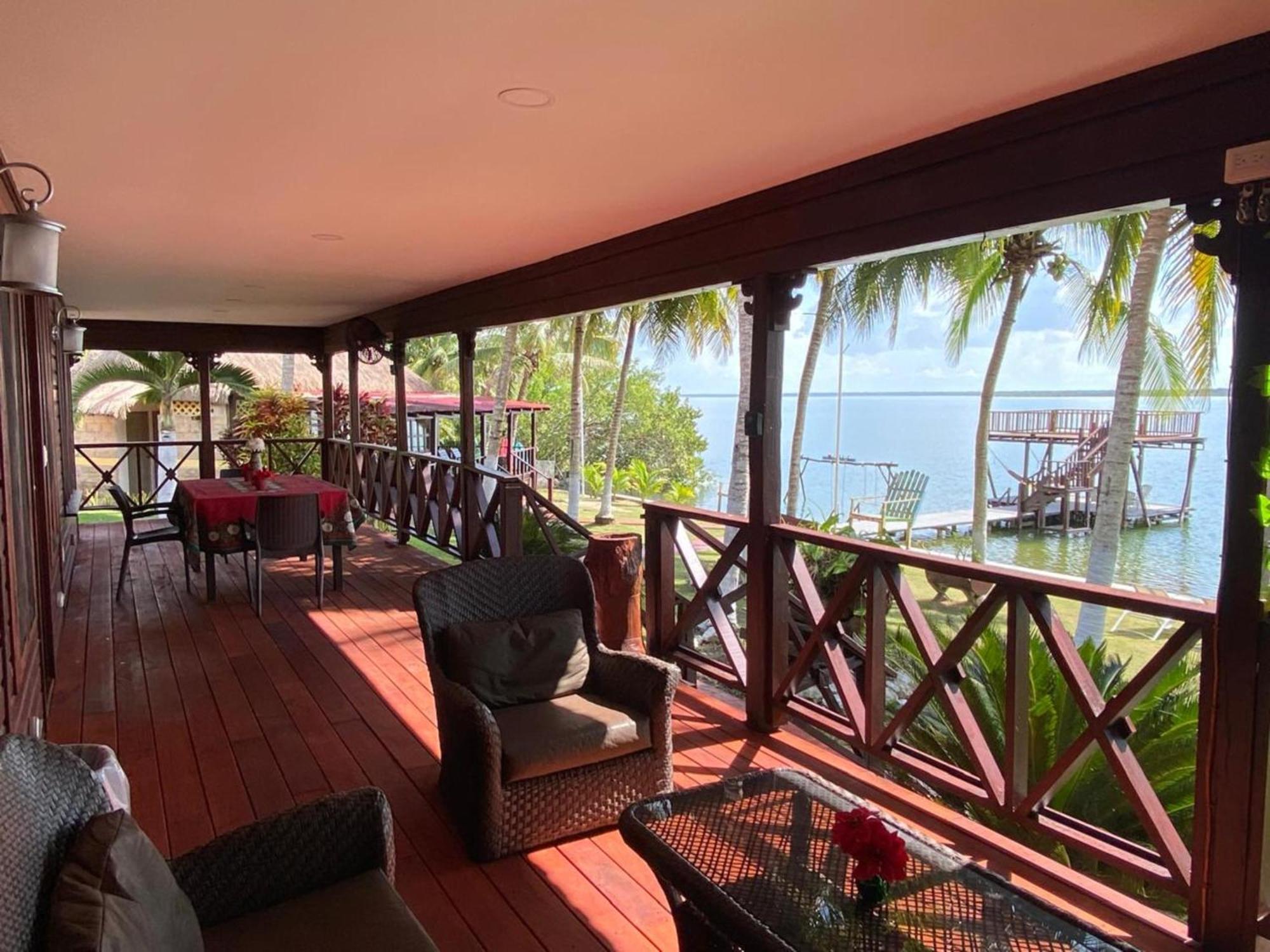 Coras Place Bacalar Lagoon Front Ruang foto