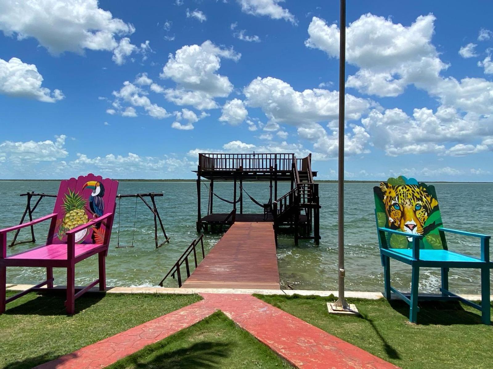 Coras Place Bacalar Lagoon Front Bagian luar foto